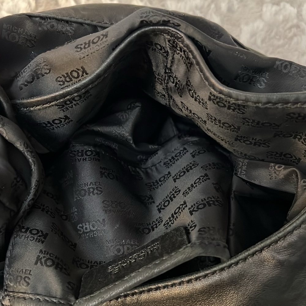 Michael Kors Genuine Leather Shoulder/Tote 🔥 - Picture 11 of 13